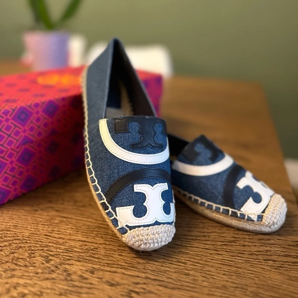 NWT! NEW! Tory Burch Poppy Canvas Leather Mixed Espadrilles -Denim Size US 5.5